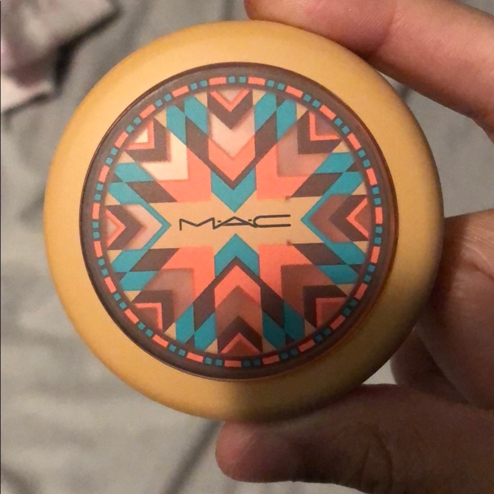 Mac cosmetics limited edition blush